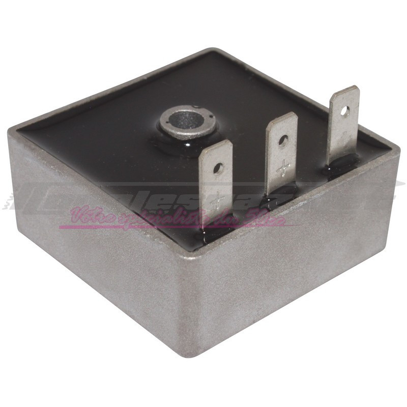 Régulateur de tension type Ducati 12V16a 3 broches